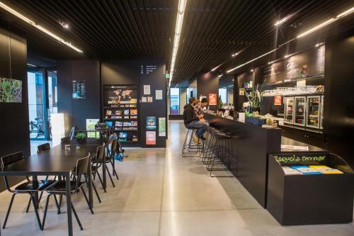 Antwerp Central Youth Hostel - image 8
