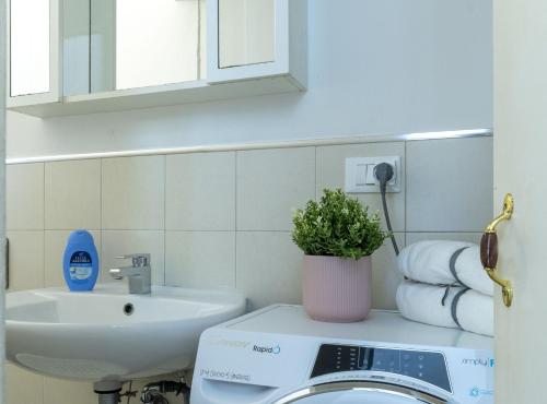 Italian Experience-DolceVita Florence Apartment - image 9