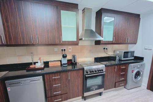 Luxury 2BR Marina and Sea View Apartment JBR, Dubaj (zdjęcie 7)
