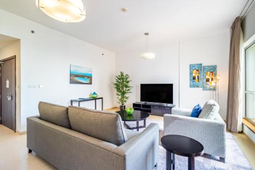 Luxury Sea View Apartment - image 13