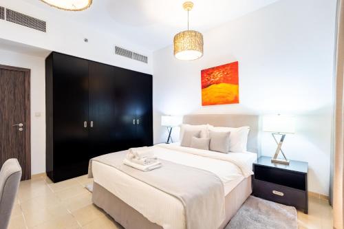 Luxury Sea View Apartment - image 5