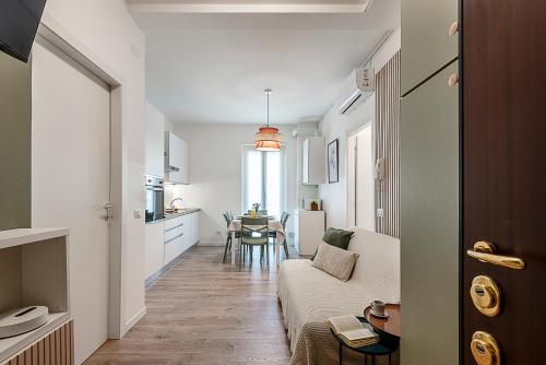 StayEasy Sauli1 - 2 Bedrooms, 2 baths next to Pasteur Metro, Milán