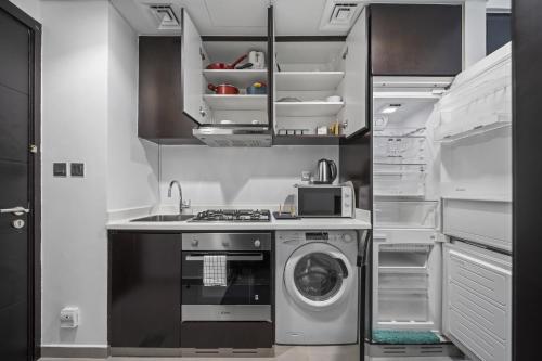 Modern Studio I Merano I Close to Metro and Canal - image 12