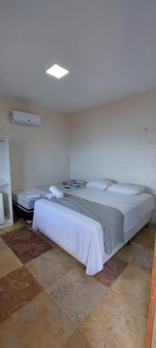 1 double bed, 1 twin bed