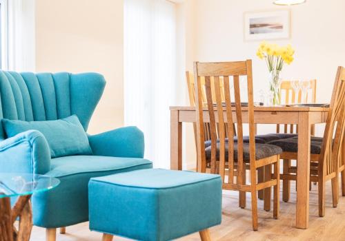 Pared Isaf in 卡迪簡