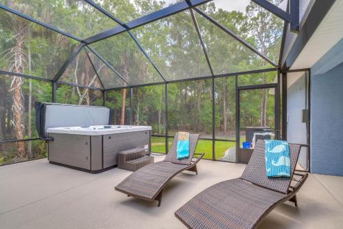 Near State Parks! Crystal River Home w/ Hot Tub in Inglis (FL)