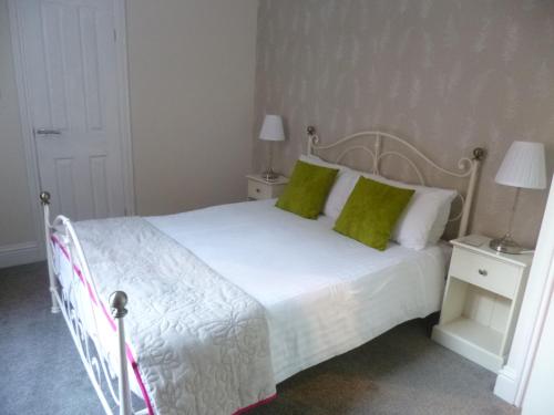 Beamsley Lodge B&B - image 2