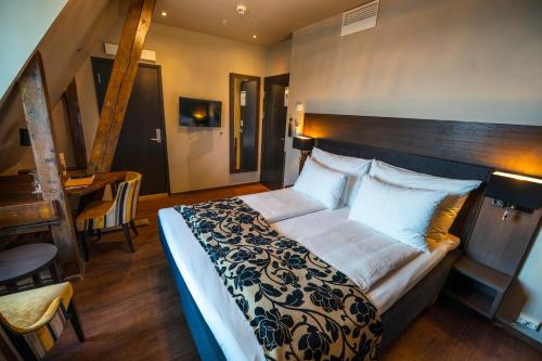 Banken Hotel - image 6