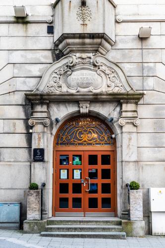 Banken Hotel - image 9