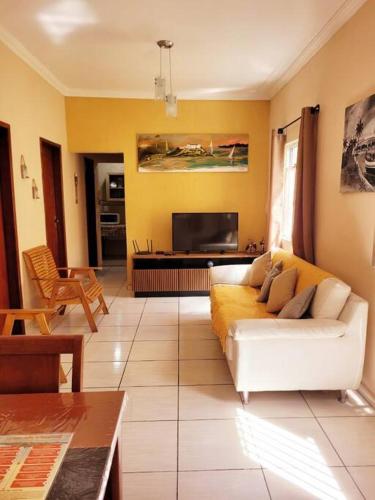Casa em Cabo Frio próximo à praia - Mar e Sol