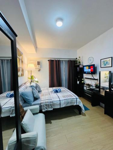 Vinia Infinity Studio 2 Near Malls with WiFi Netflix and Karaoke, Manila (zdjęcie 6)