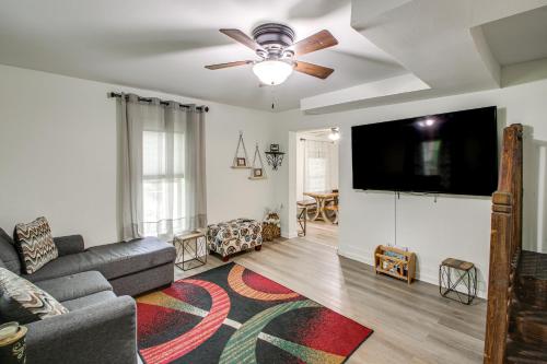Charming Hot Springs Home 2 Mi to Bathhouse Row! in Hot Springs, USA
