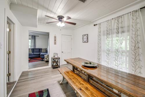 Charming Hot Springs Home 2 Mi to Bathhouse Row! in Hot Springs, USA