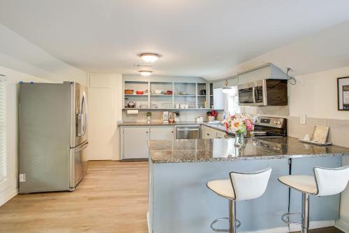 Charming Hot Springs Home 2 Mi to Bathhouse Row! in Hot Springs, USA