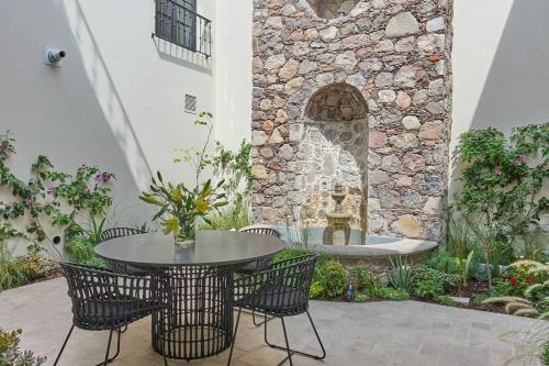 Casa Colibrí - Luxury Home with Amazing Views in San Miguel de Allende, Mexico