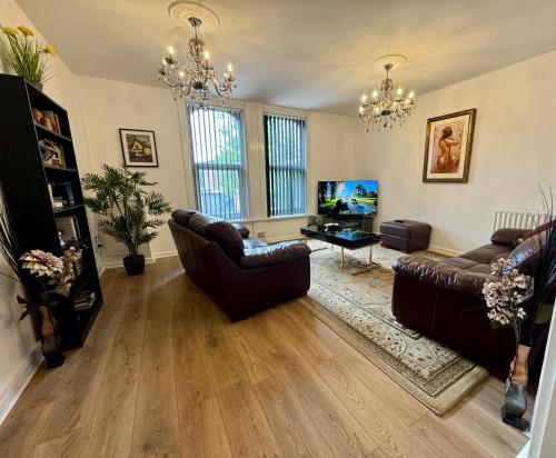 Picture of Lovely 2 Bed Apartment, Arnold Town Centre.