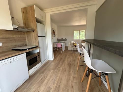 Magnifique appartement T3 rénové avec goût au coeur des vignes (Magnifique appartement T3 renove avec gout au coeur des vignes) in Cogolin
