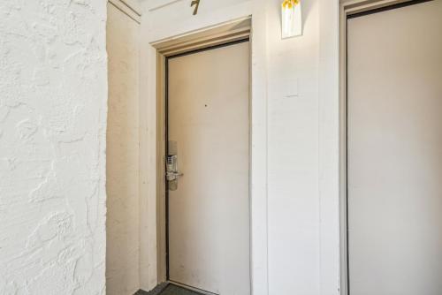 Whiffletree Condo Unit E7 - image 12