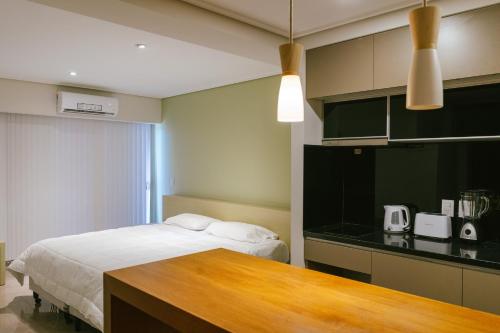 One-Bedroom Apartment image 3