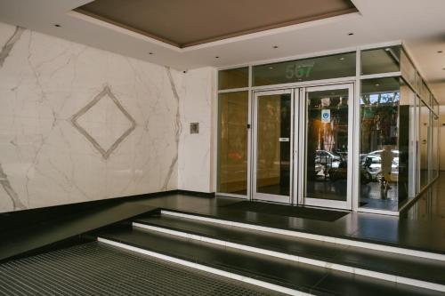 Le Montreal Apartments - image 3