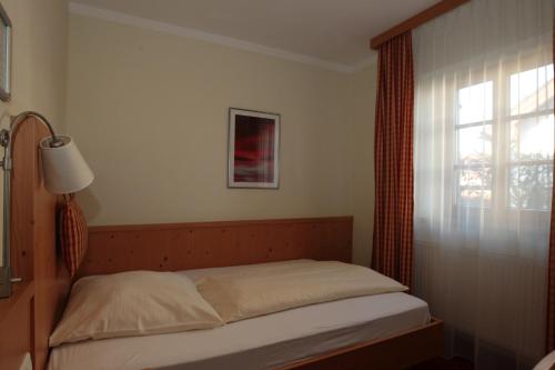 1 twin bed