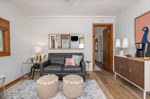 2min walk Downtown - Outdoor Patio - Pet Friendly in Saugatuck, USA