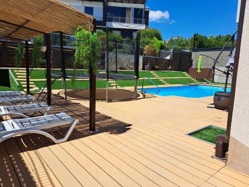 مسبح, Villa Lucija by ROMANTIQUE in Veles