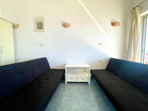Apartment with Sea View image 8