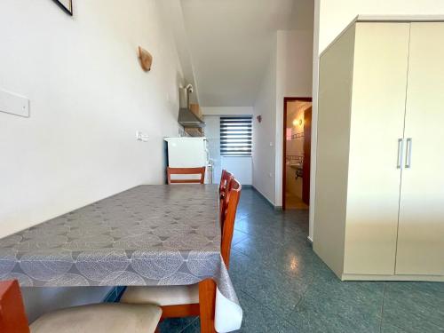 Apartment with Sea View image 4