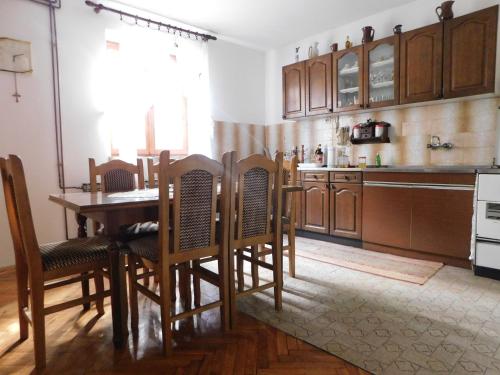 Apartmani Ceca Blaznava in Topola