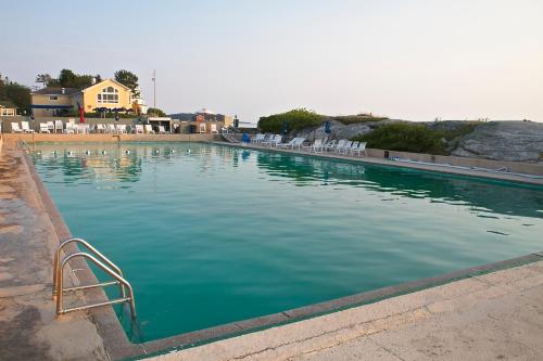 Sebasco Harbor Resort & Golf Club - 수영장