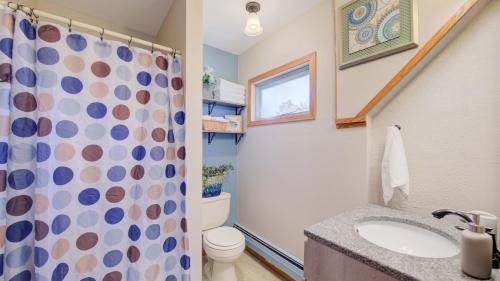 Marigold Apartment - Cute Loft 5 Minutes to Marina in Lake City, USA