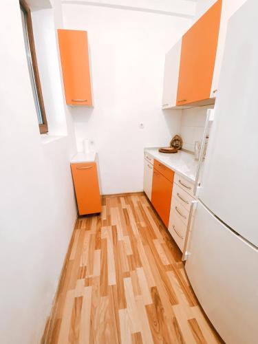 Apartment image 4