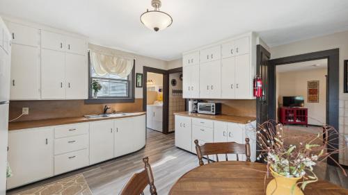 Jasmine Apartment - 3 Blocks from Lake Pepin in Lake City, USA