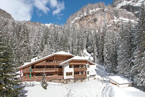 Hotel Villetta Maria Cottage - Canazei di Fassa