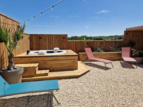 Jardín, Chalet industriel avec filet et spa in Montbazon