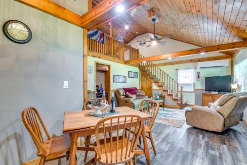 Inviting Peru Cabin with Patio, Grill and River Access in Peru, USA