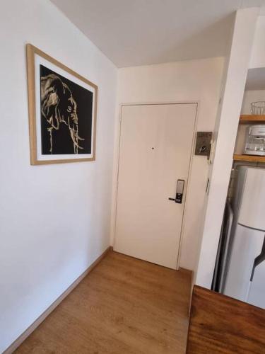 One-Bedroom Apartment image 10