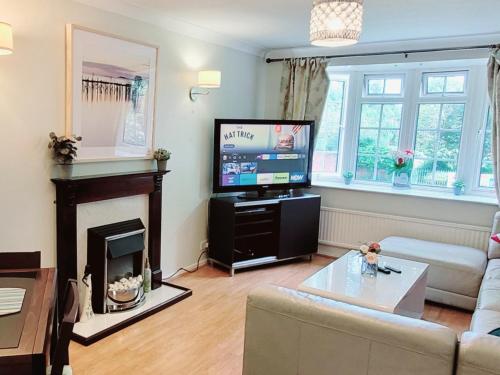 Faraday Place - image 2