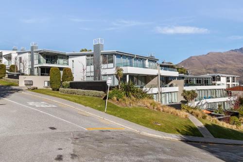 Edgar Rise 500m from Queenstown CBD - image 4