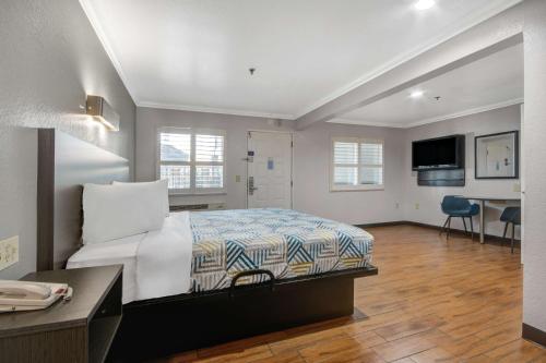 Motel 6-Ontario CA - Convention Center - Airport - main image