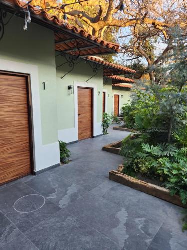 Hotel Boutique Villa Escondida, A Pasos de Lo Mejor en Tlaquepaque in Guadalajara, Mexico