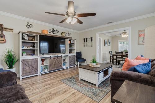 Lake Hollingsworth House of Music