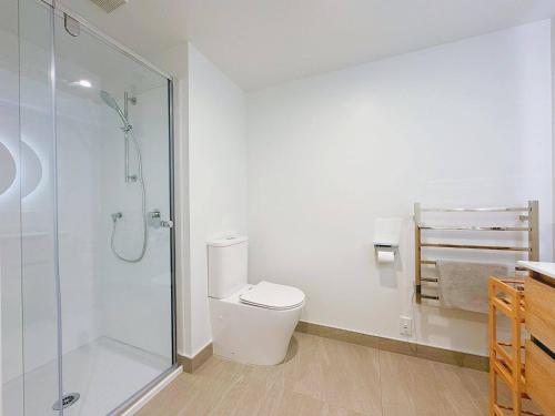 Modern 2BR Central Petone Gem Modern 2BR Central Petone Gem