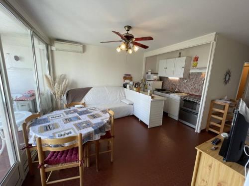 Appartement T3 Climatisé 6 Pers Proche Plage et Commerces Parking Privé Animaux Admis - FR-1-106-104 - image 3