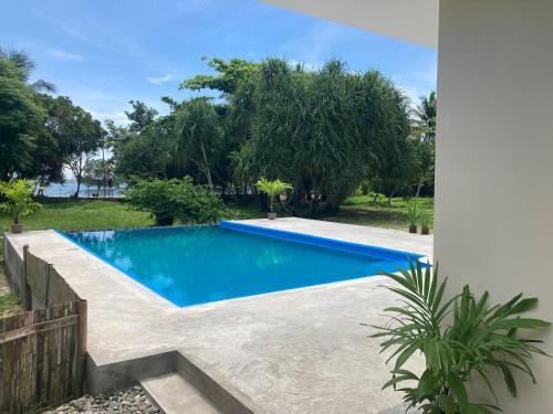 Peldbaseins, The Lazy Tiki in Guimaras sala