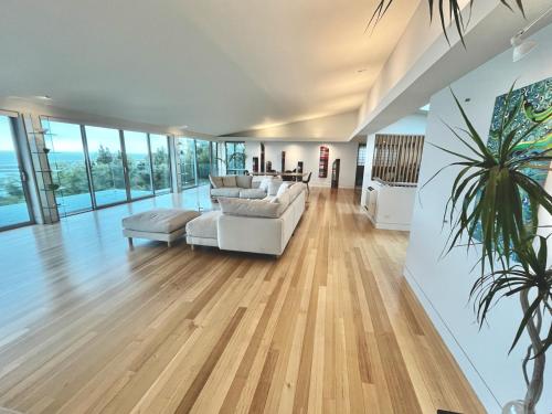 Ocean Horizon - Incredible Sea Views & Sunsets in Britannia Heights
