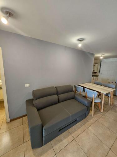 One-Bedroom Apartment image 9