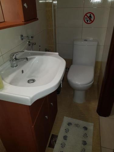 A & G Apartment, Néa Péramos (foto 7)