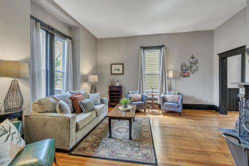 Ross & Ashley's Retreat (117 Marion St, #1), Clarksville (foto 6)